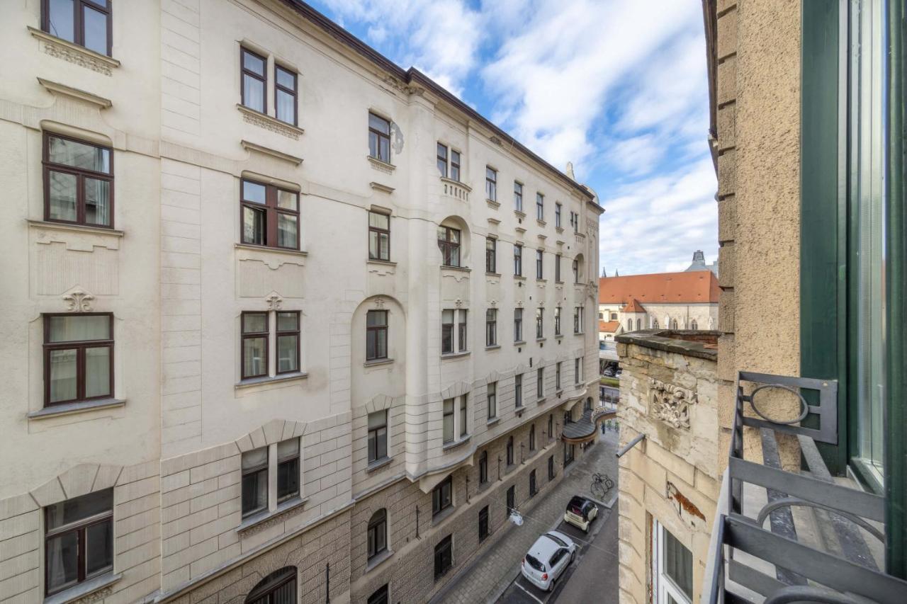 Anastasia 2 bedrooms apartment on Váci utca Budapest Exterior foto