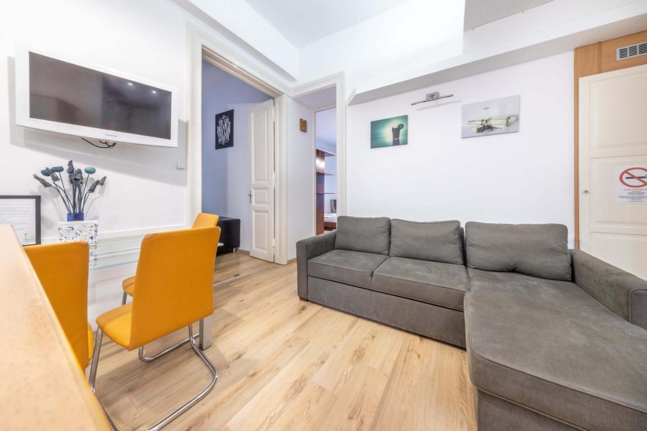 Anastasia 2 bedrooms apartment on Váci utca Budapest Exterior foto